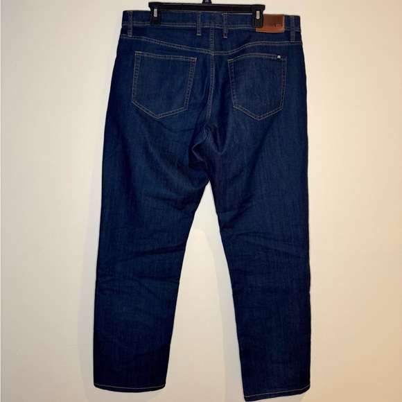 Travis Mathew Legacy Featherweight Jeans 35x30 - Picture 2 of 4